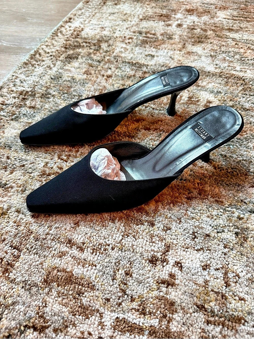 Stuart Weitzman 90’s Vintage Slip On Black Pointed-Toe Kitten Heeled Mules-8.5
